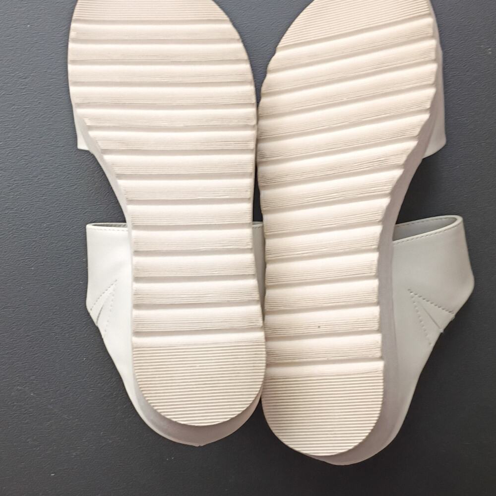 Kensie Women's White Leather Comfort Slide Slip-On Sandals Casual Size 8 - Picture 3 of 3